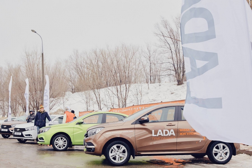 LADA стала партнером Чемпионата мира по зимним видам парусного спорта WISSA-2017